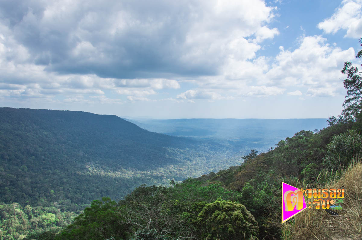 บรรยากาศลานกางเต็นท์ลำตะคองในอุทยานแห่งชาติเขาใหญ่
